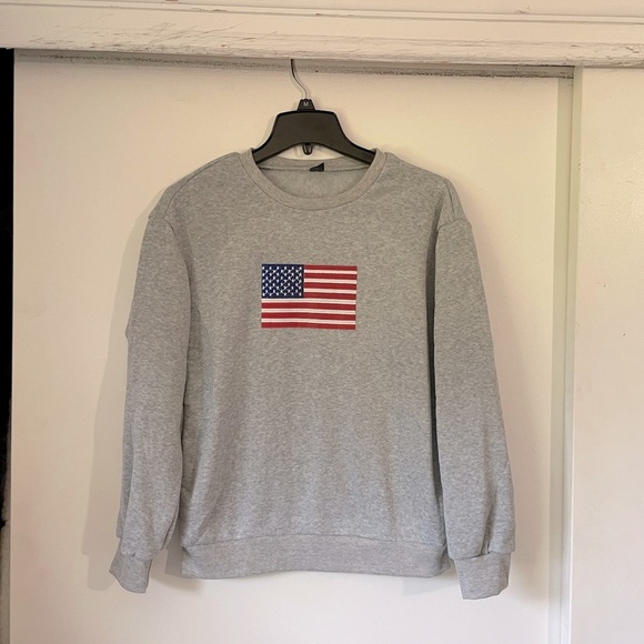 SHEIN Tops - Grey American Flag Sweatshirt
